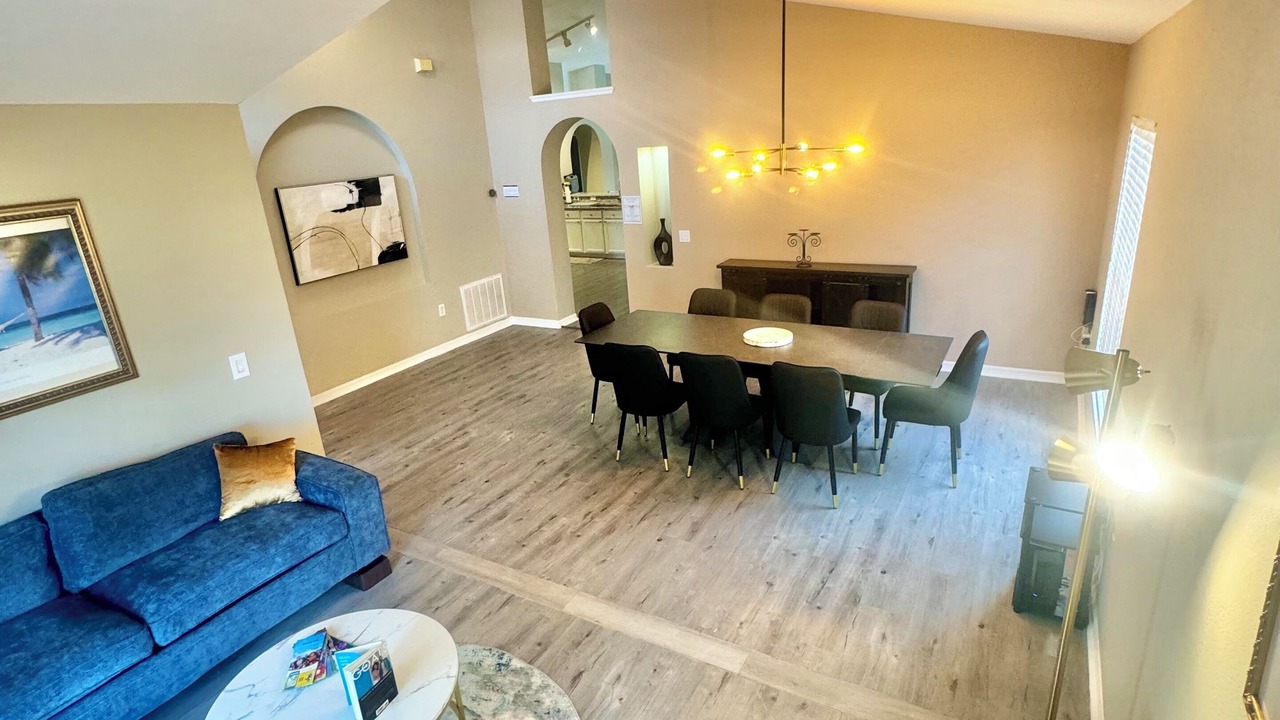 Photo of Livingroom in Eagle Pointe South