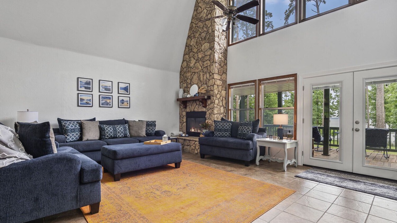 Photo of Livingroom in Jasper