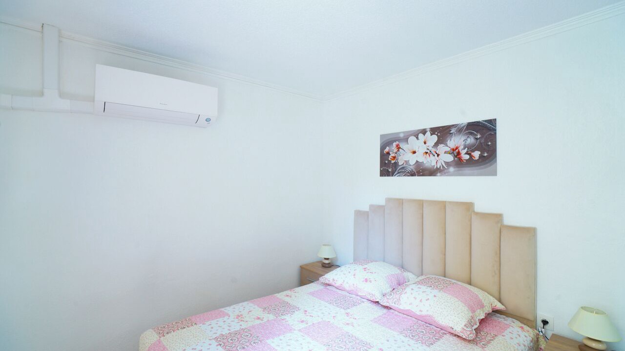 Photo of Bedroom in Cite