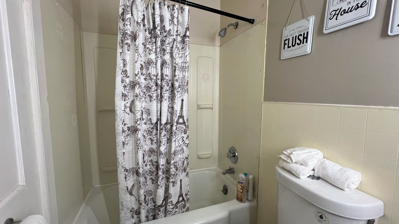Photo of Bathroom in Utica