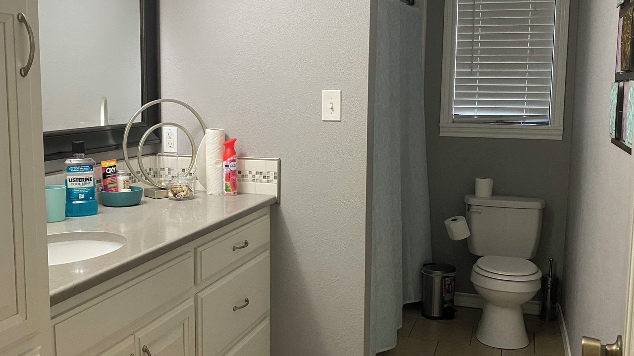Photo of Bathroom in Redlick