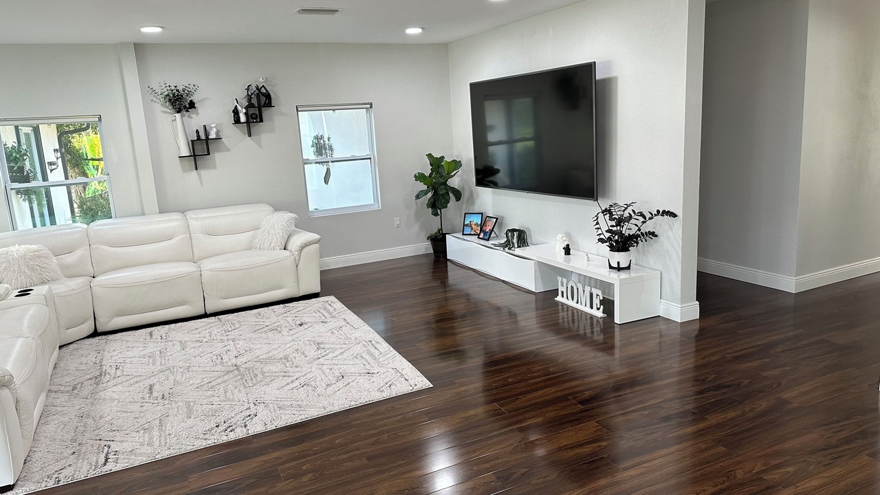 Photo of Livingroom in Lutz