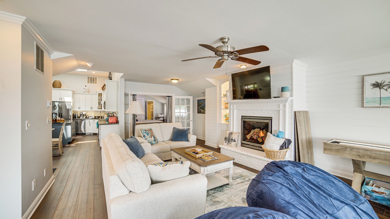 Photo of Livingroom in Clarklake