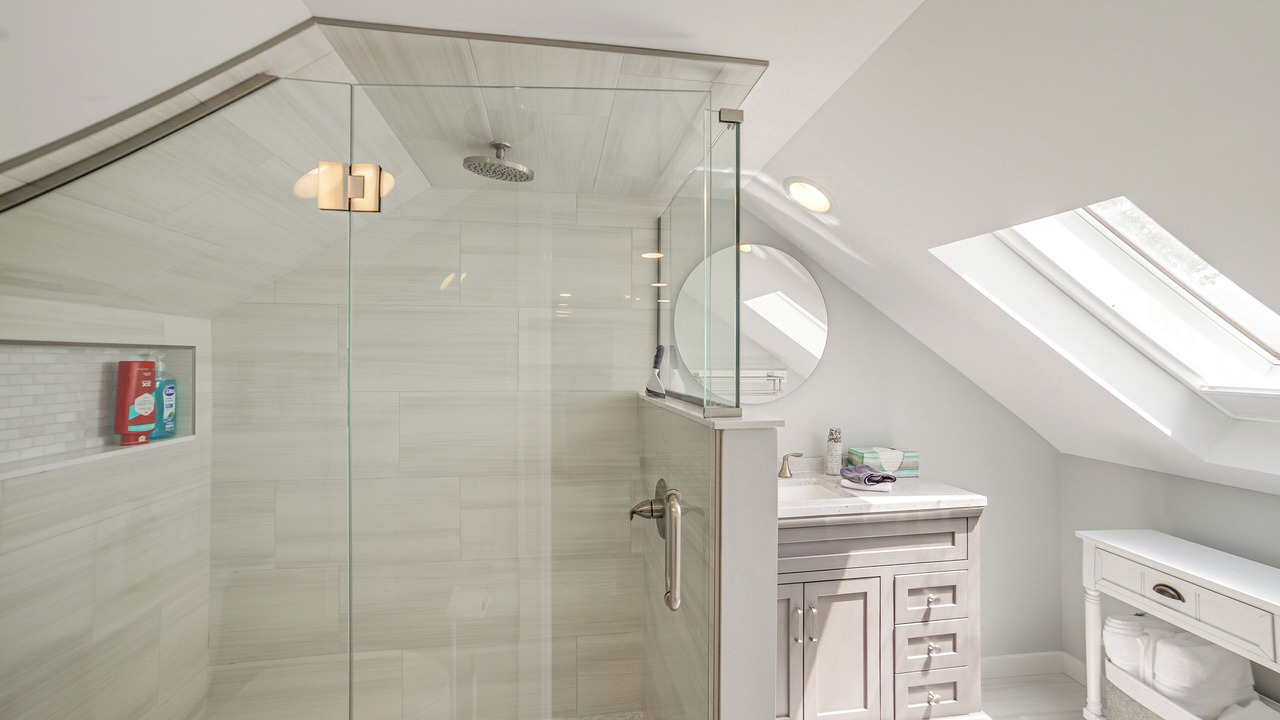 Photo of Bathroom in Clarklake