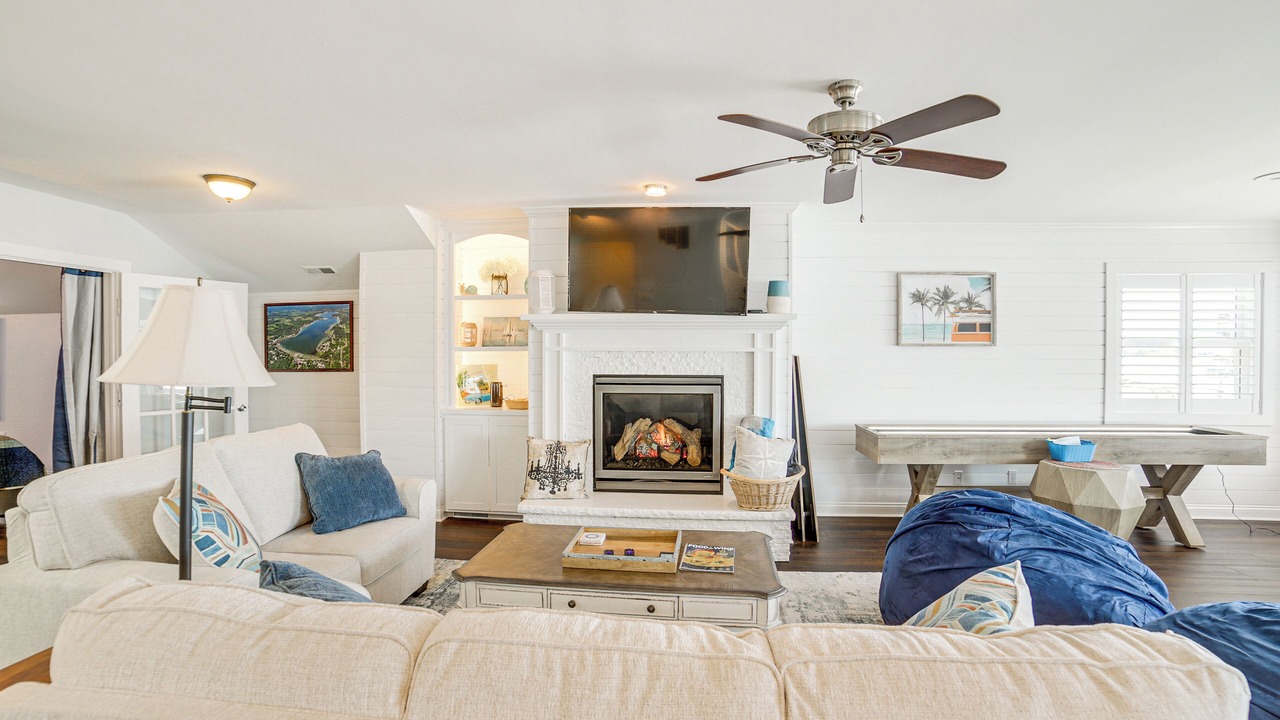 Photo of Livingroom in Clarklake