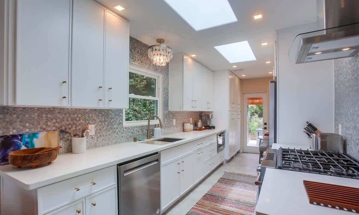 Photo of Kitchen in Beach Barber Tract