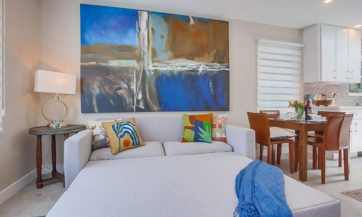 Photo of Livingroom in Beach Barber Tract