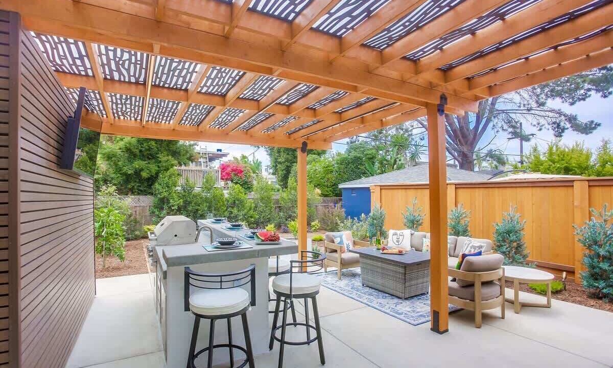 Photo of Patio Balcony in Beach Barber Tract