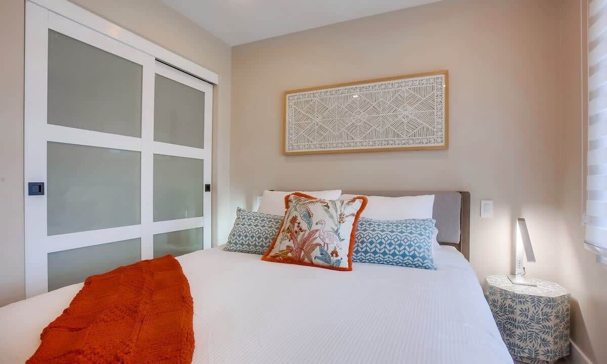 Photo of Bedroom in Beach Barber Tract