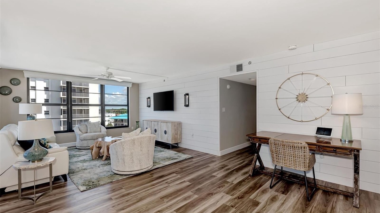 Photo of Livingroom in Golden Beach
