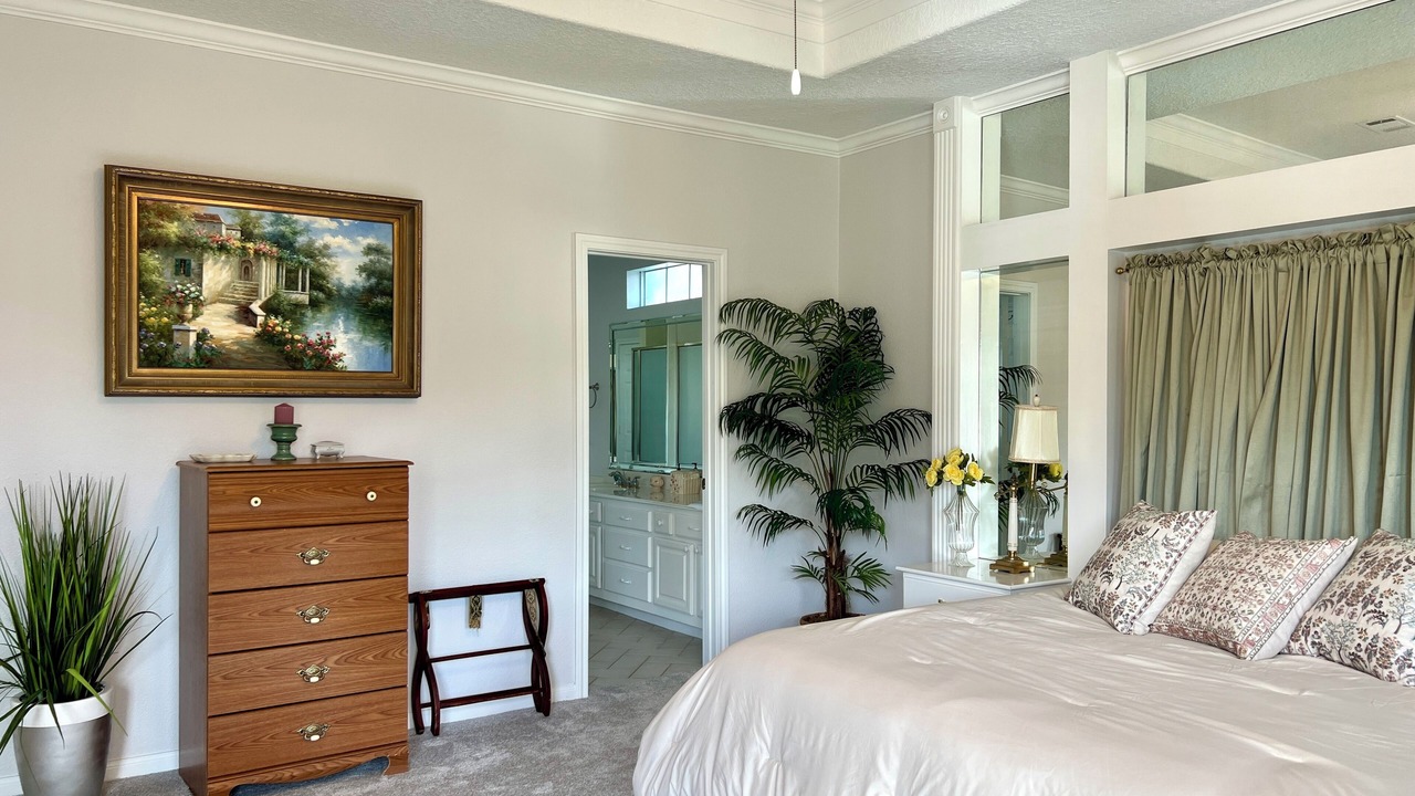 Photo of Bedroom in Friendswood