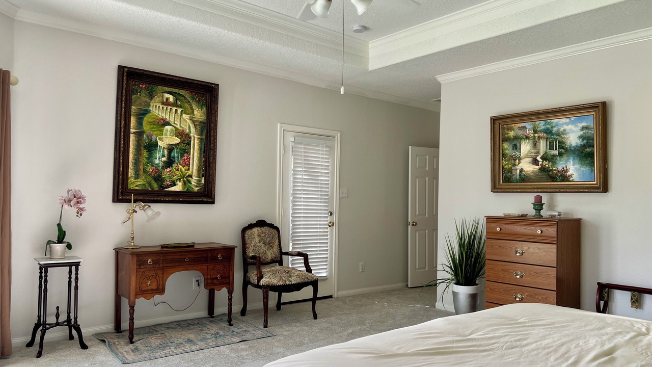 Photo of Bedroom in Friendswood
