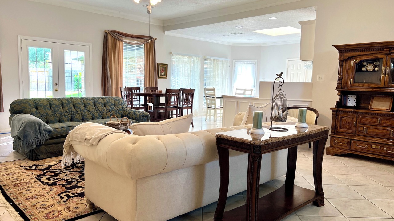 Photo of Livingroom in Friendswood