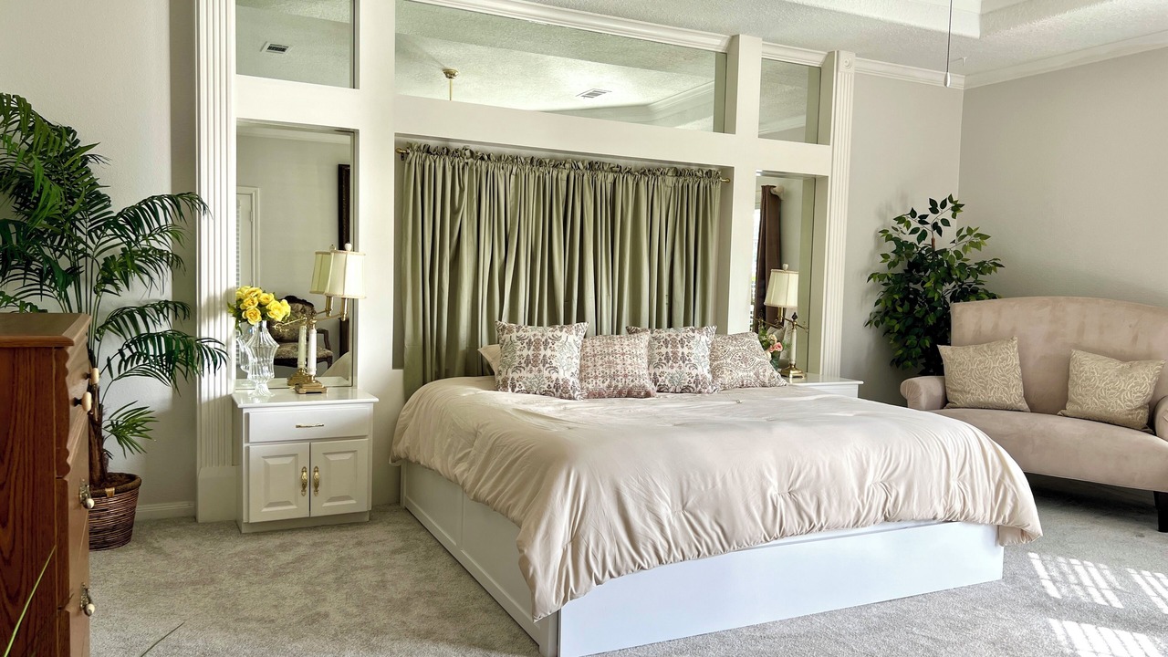 Photo of Bedroom in Friendswood