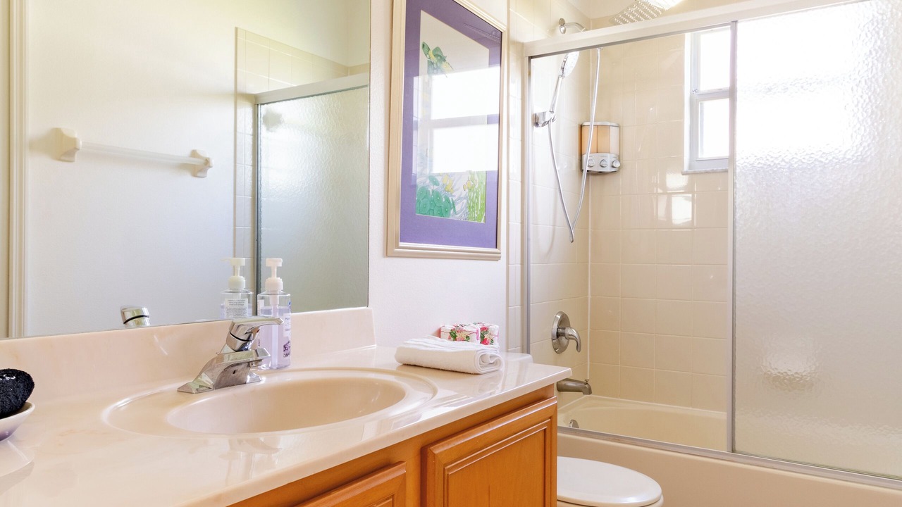 Photo of Bathroom in Crescent Lakes