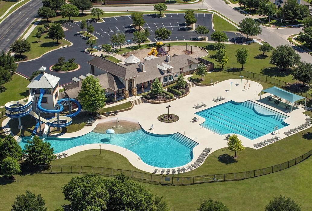 Photo of Outdoor in Manor