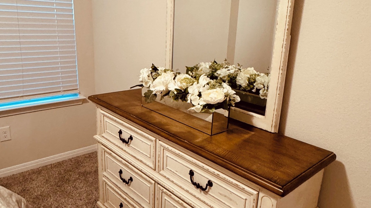 Photo of Bedroom in Manor