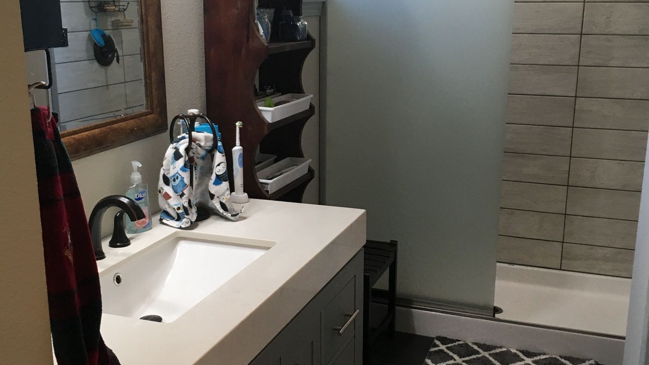 Photo of Bathroom in Rainier