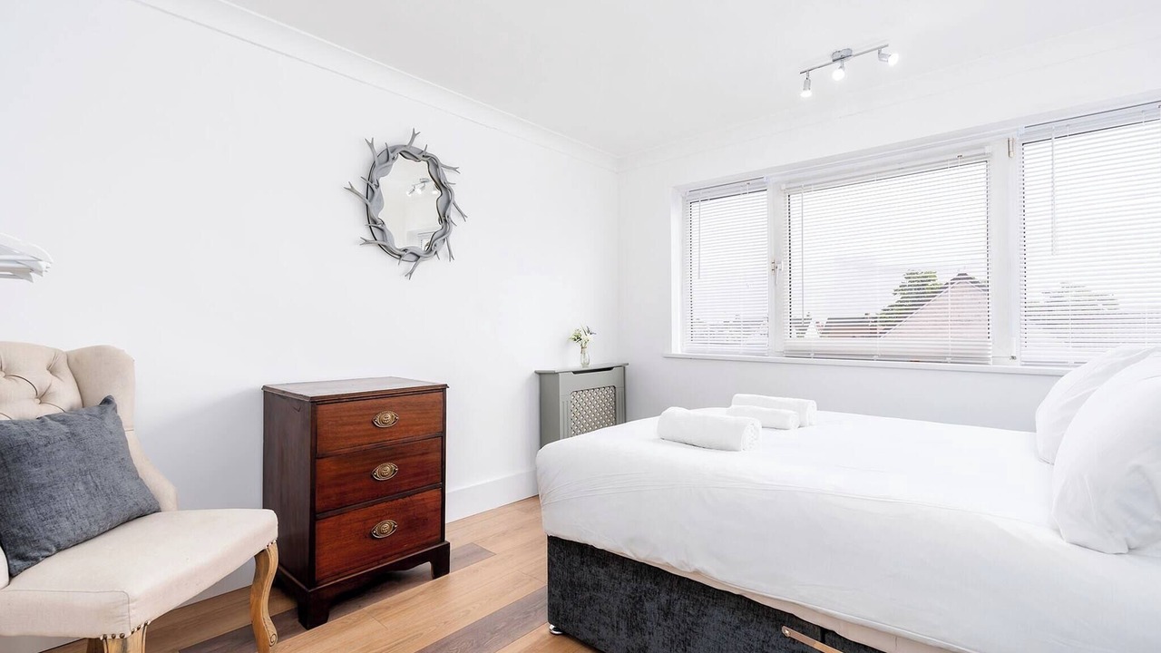 Photo of Bedroom in Chapeltown