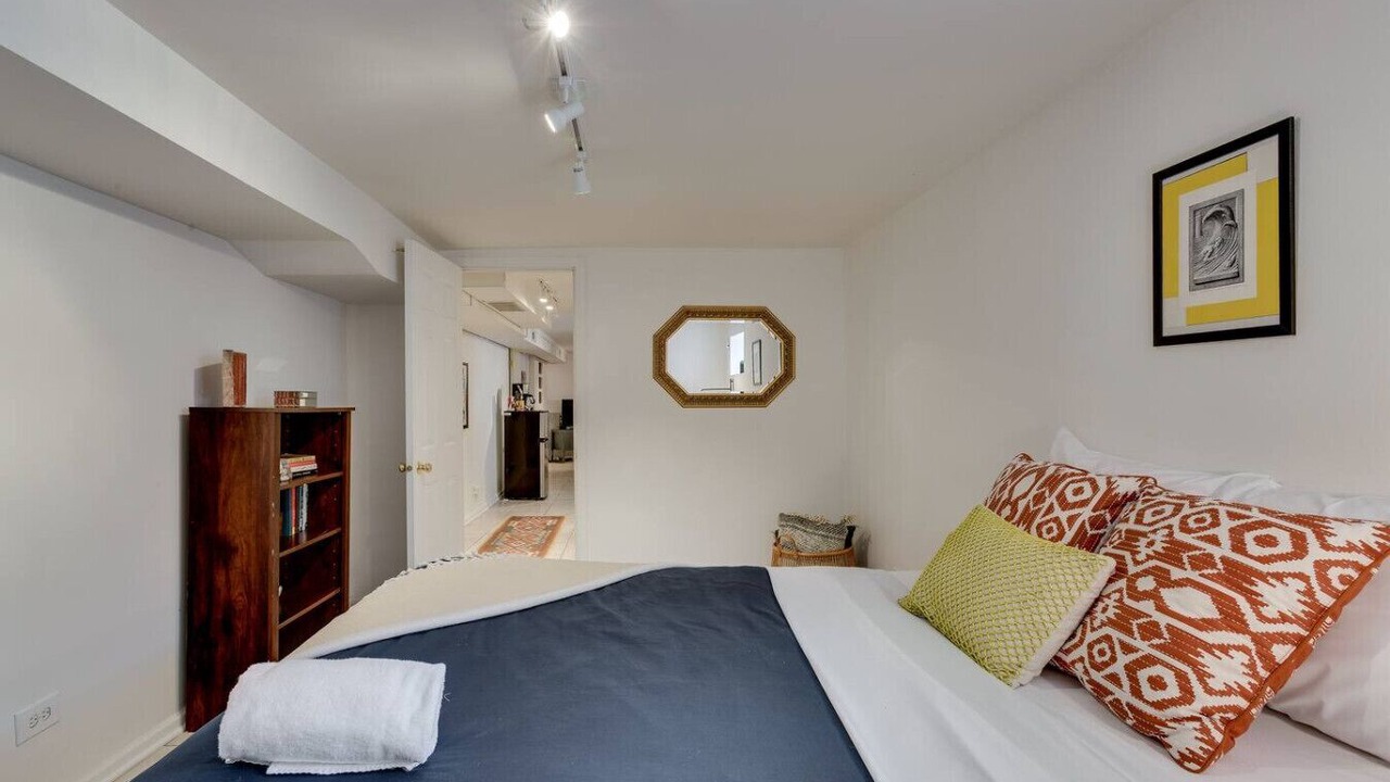 Photo of Bedroom in Palmer Square