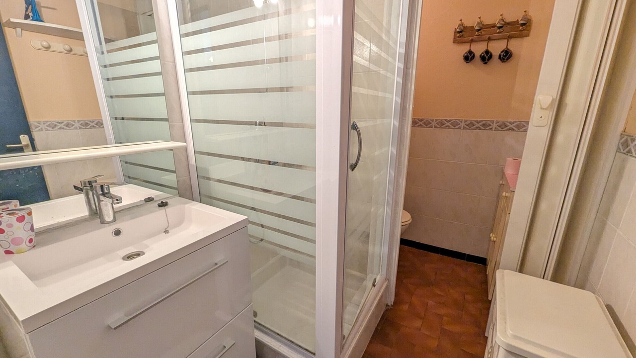 Photo of Bathroom in Port-la-Nouvelle
