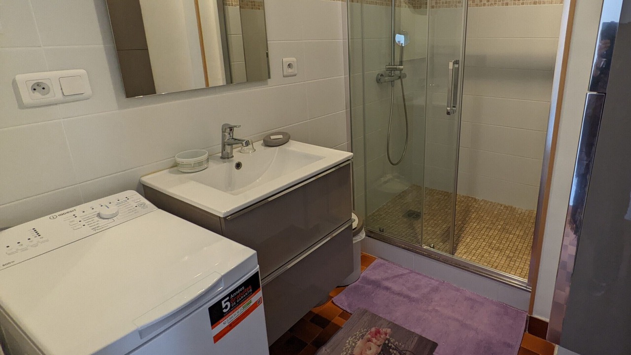 Photo of Bathroom in Port-la-Nouvelle