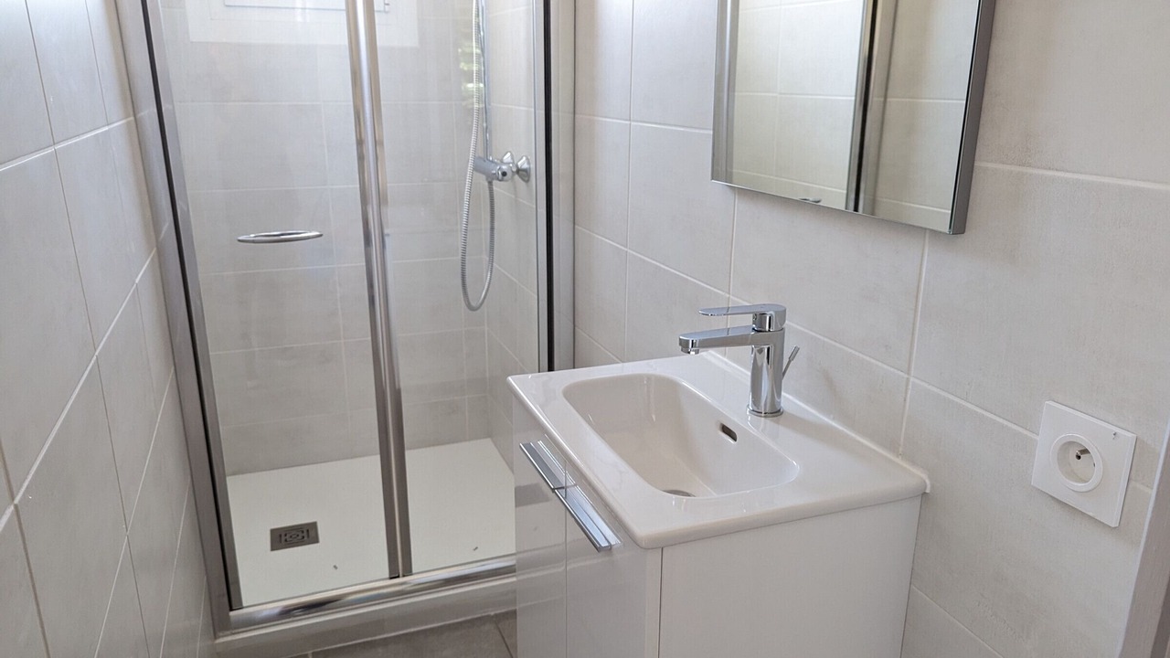 Photo of Bathroom in Port-la-Nouvelle