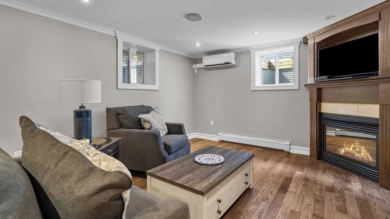 Photo of Livingroom in Terra Nova