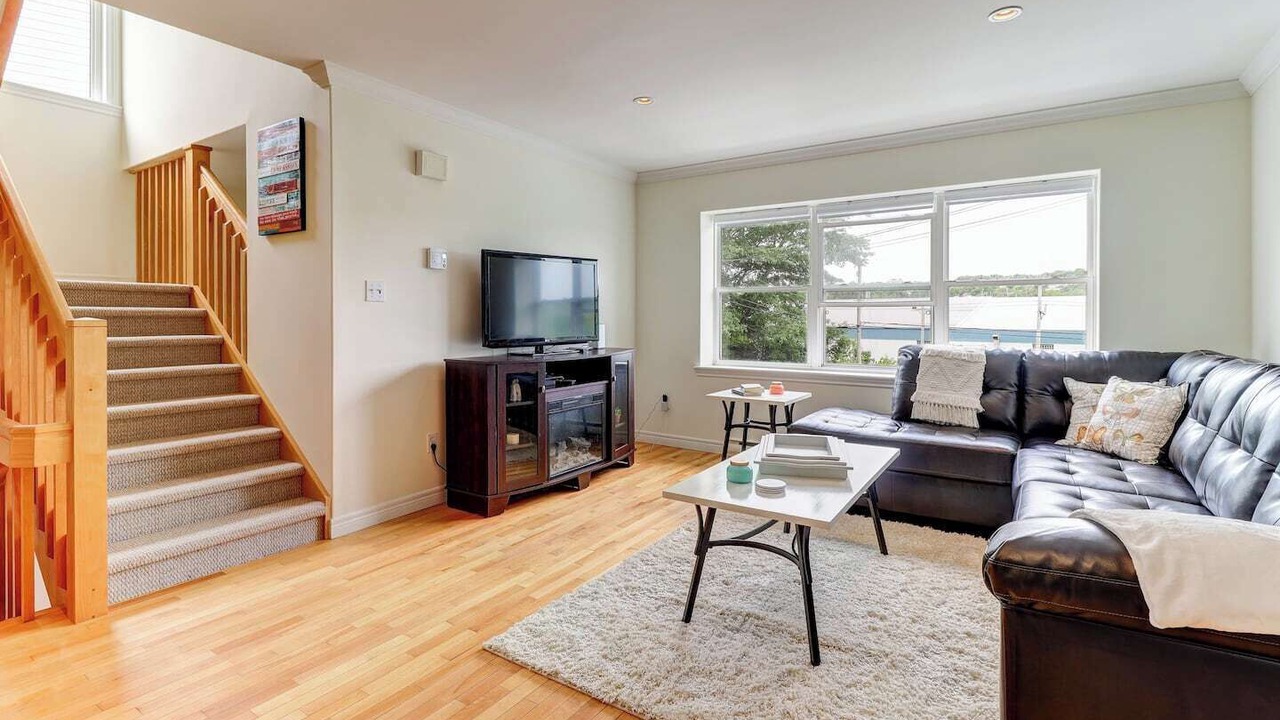 Photo of Livingroom in Waterford Valley