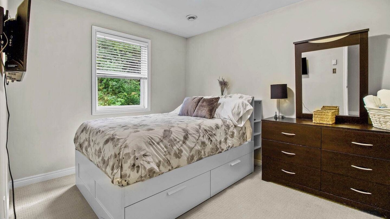 Photo of Bedroom in Waterford Valley