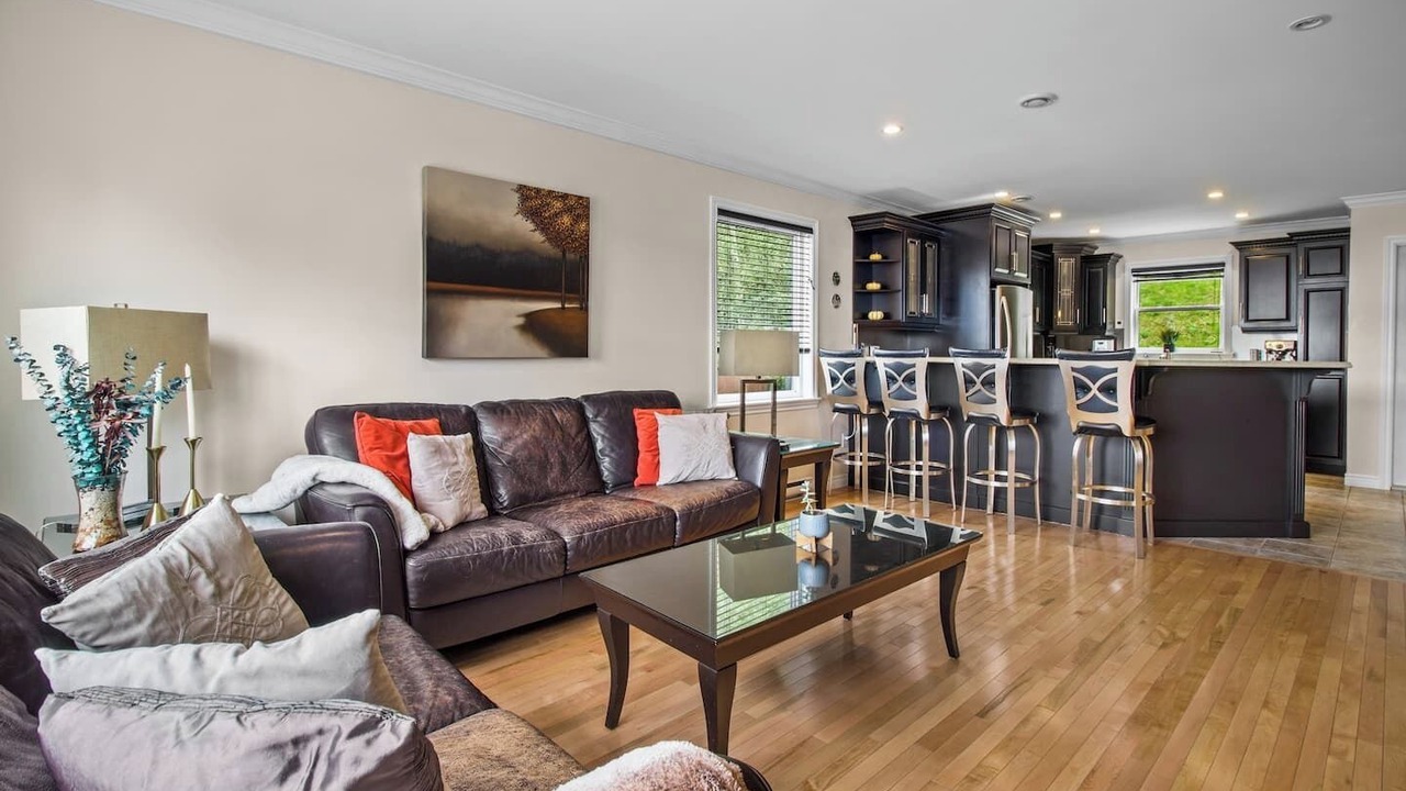 Photo of Livingroom in Waterford Valley