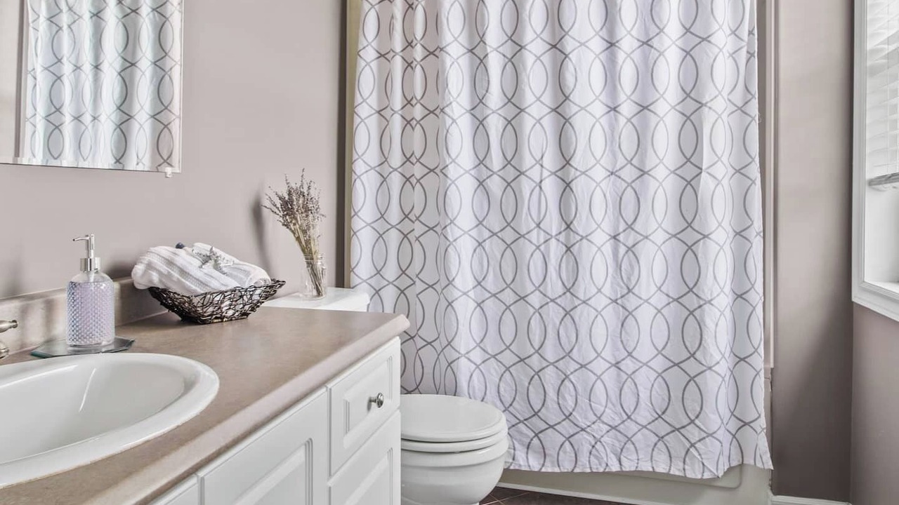 Photo of Bathroom in Waterford Valley
