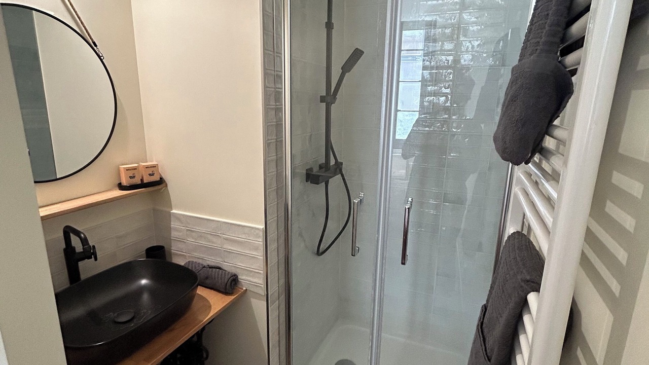 Photo of Bathroom in Castelnaudary