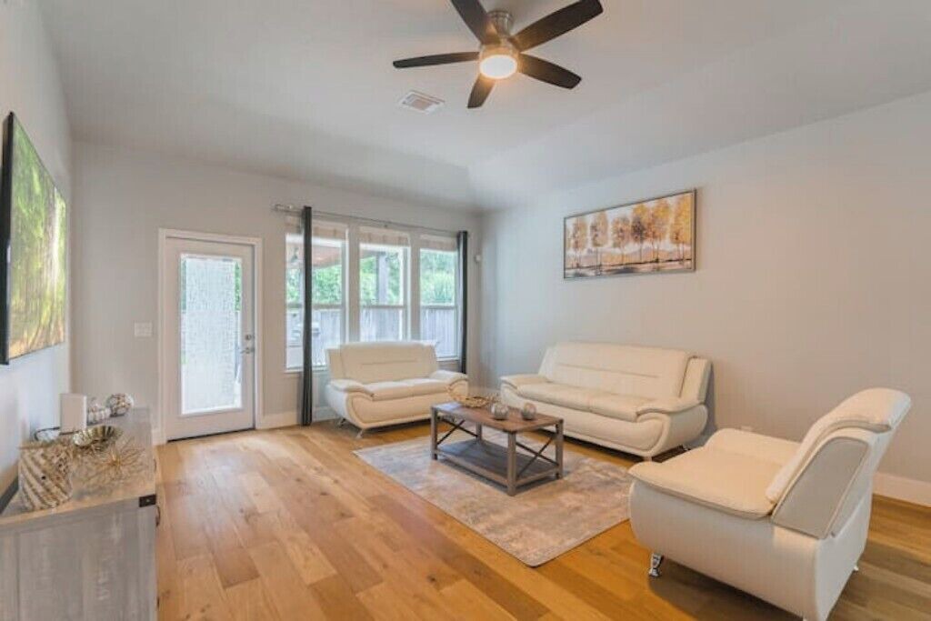 Photo of Livingroom in Indian Springs