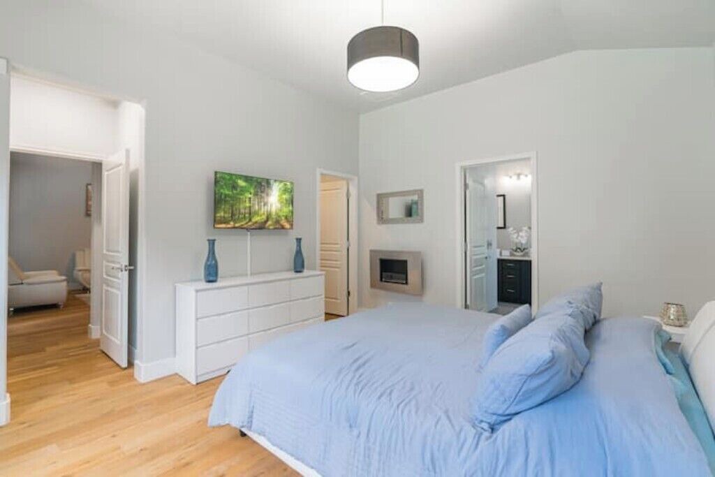 Photo of Bedroom in Indian Springs