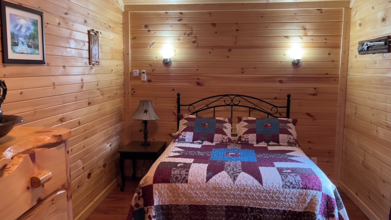 Photo of Bedroom in South Bloomingville