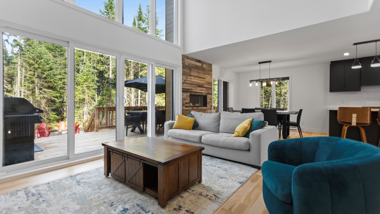 Photo of Livingroom in Lac-Swell
