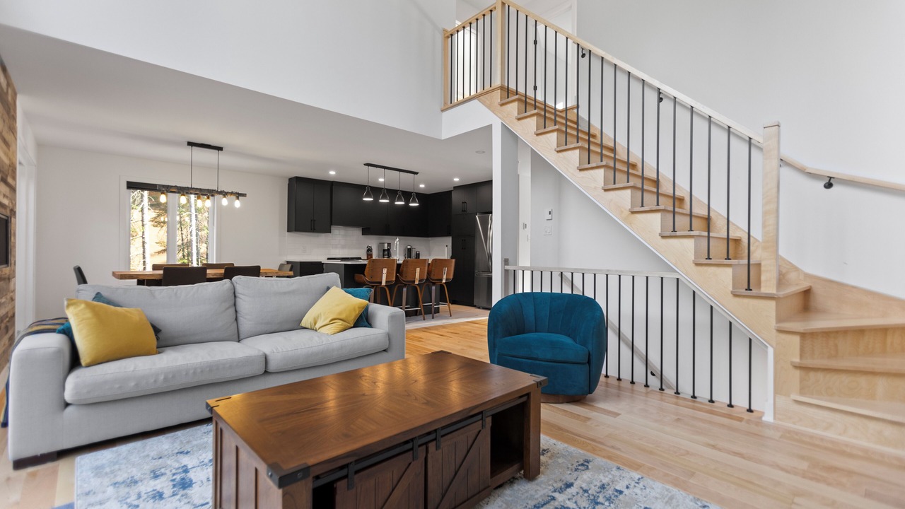 Photo of Livingroom in Lac-Swell