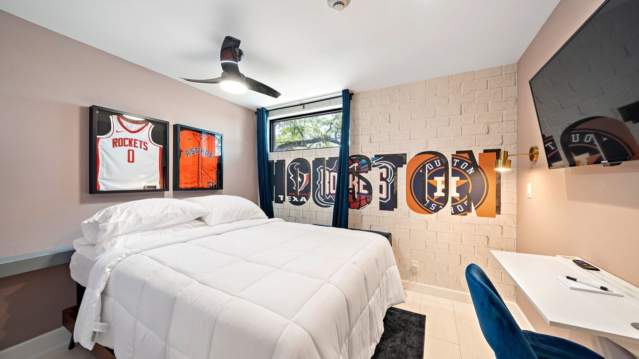 Photo of Bedroom in South Central Houston