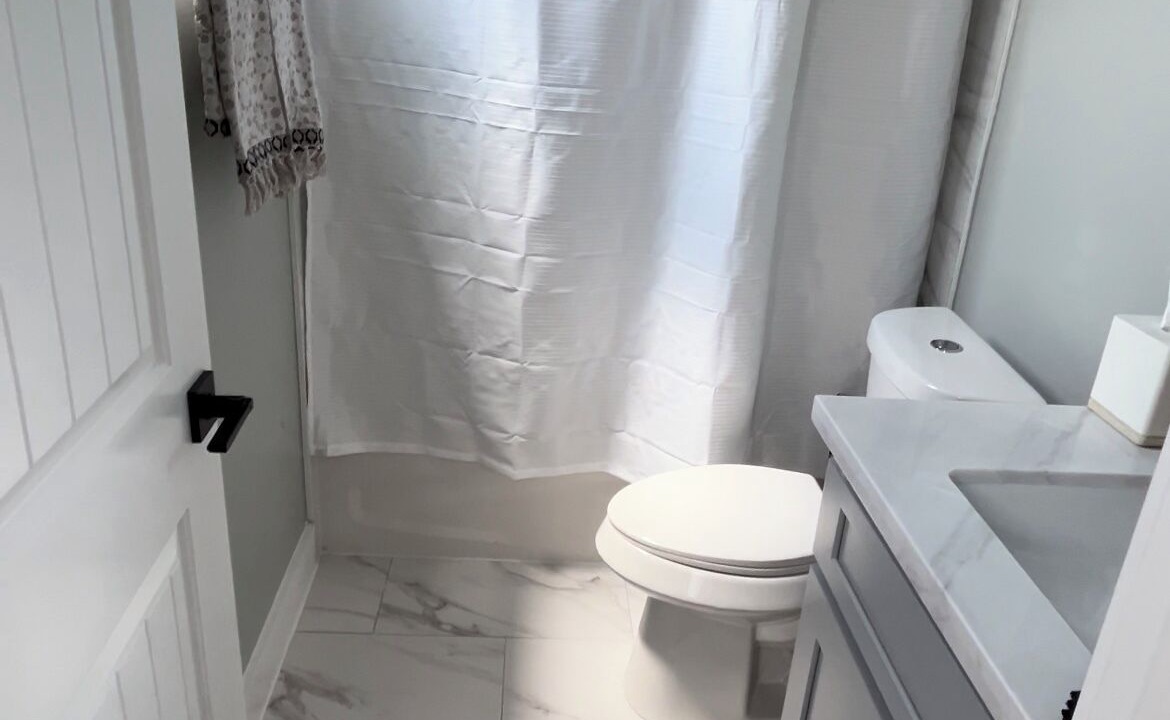 Photo of Bathroom in Greater Third Ward
