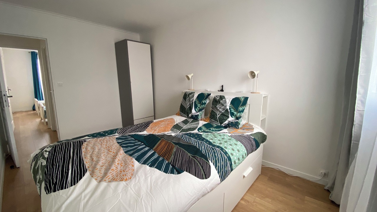 Photo of Bedroom in Asnieres-sur-Seine
