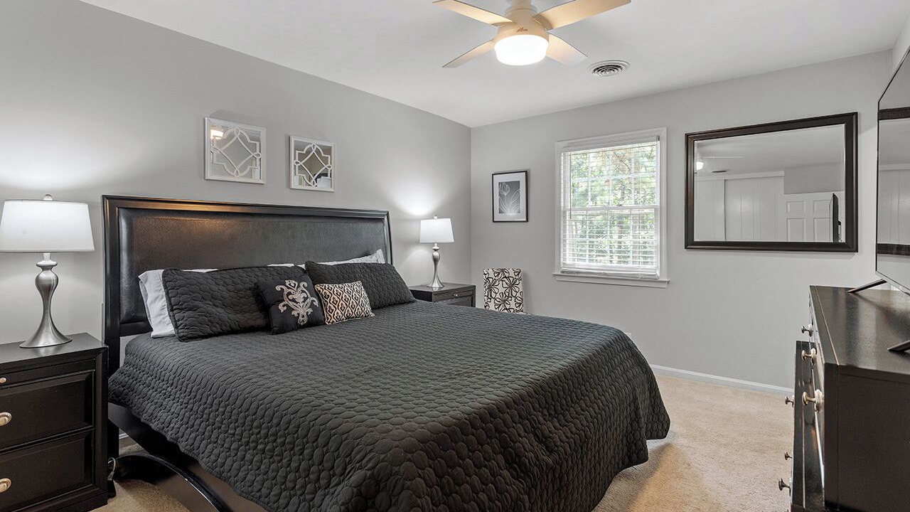 Photo of Bedroom in Meredith Woods