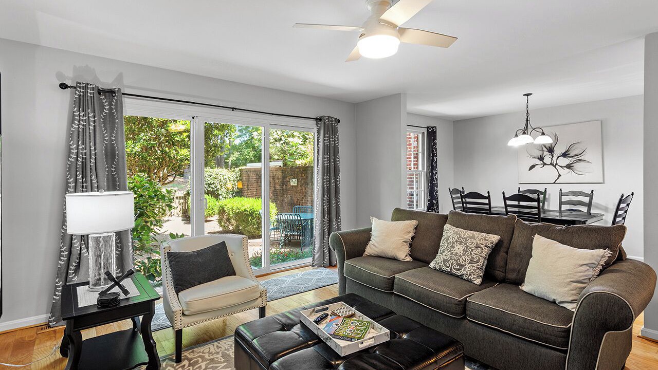 Photo of Livingroom in Meredith Woods