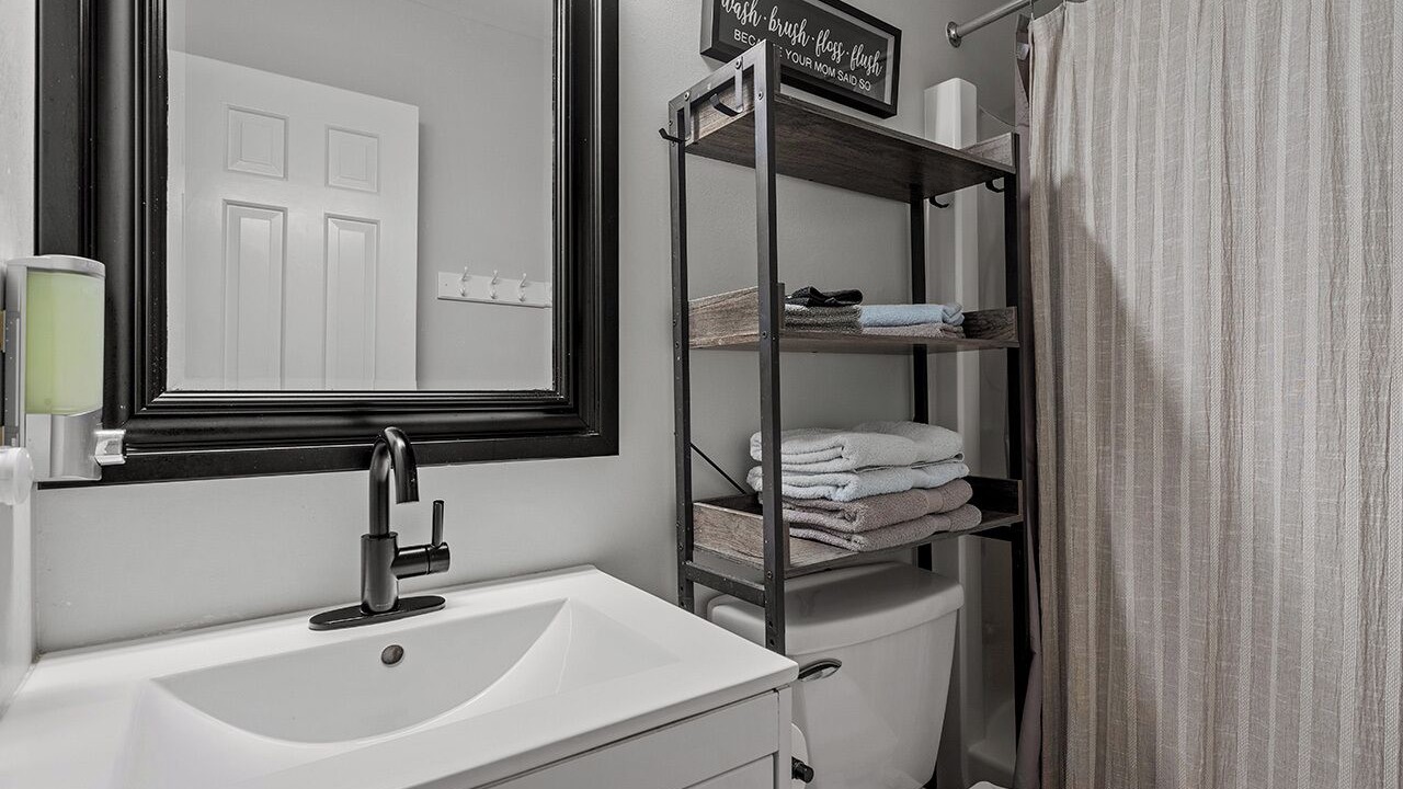 Photo of Bathroom in Meredith Woods