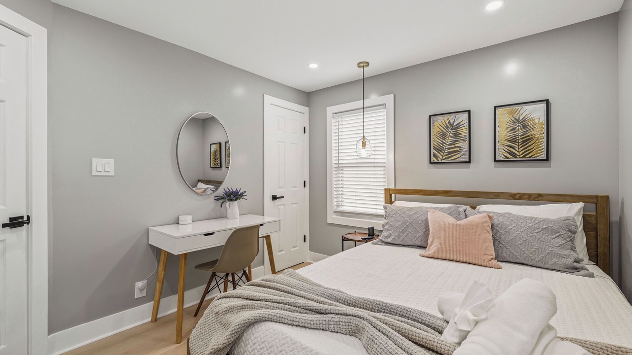 Photo of Bedroom in Eggertsville