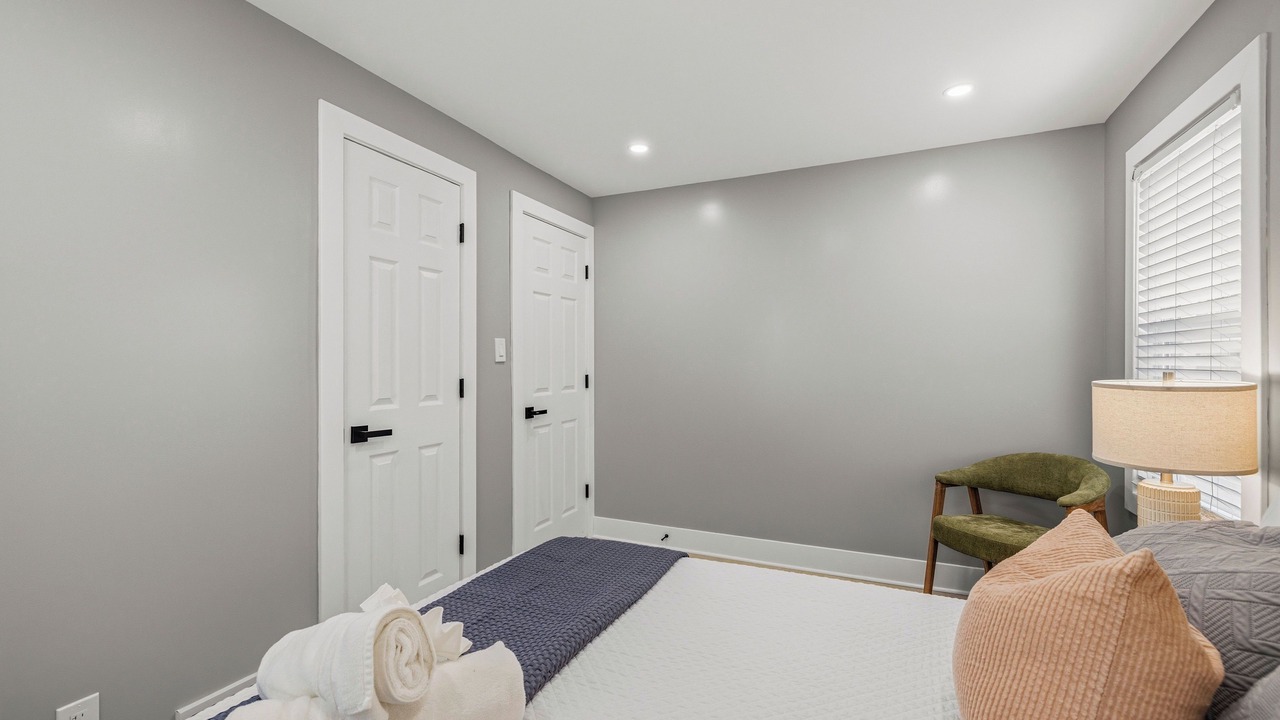 Photo of Bedroom in Eggertsville