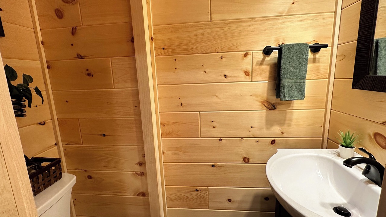 Photo of Bathroom in Town of Webb