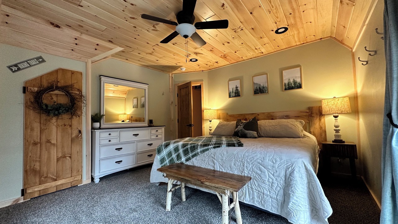 Photo of Bedroom in Town of Webb