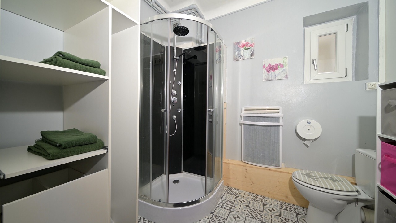 Photo of Bathroom in Auzat