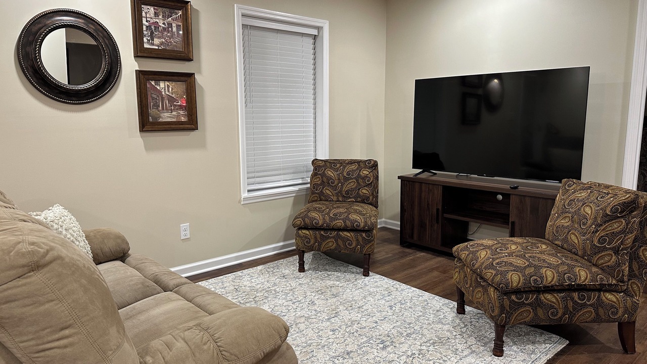 Photo of Livingroom in Rogersville